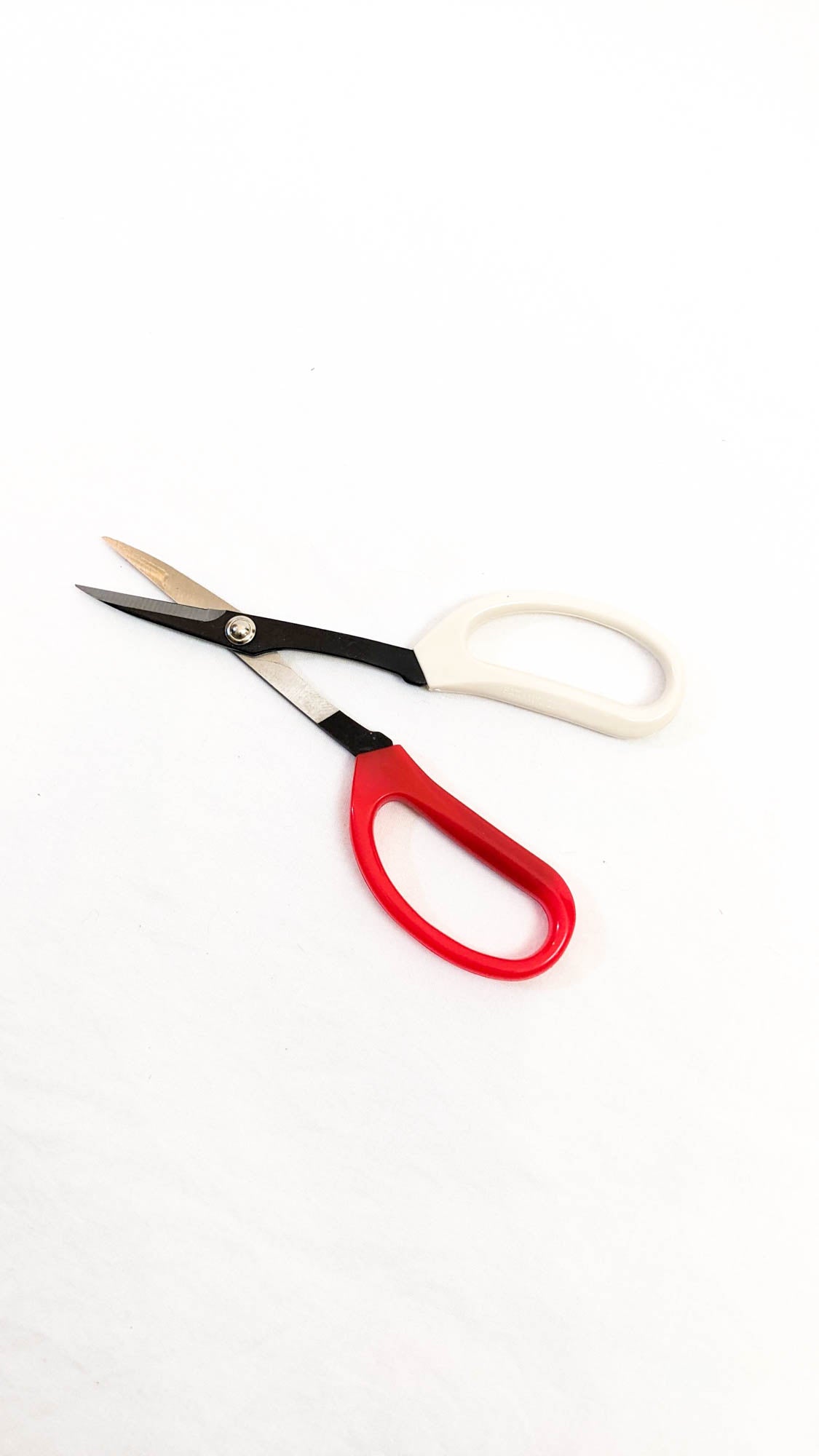 Basket Weaving Shears - Textile Indie