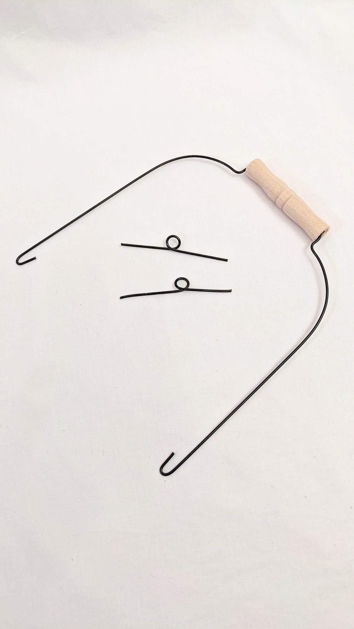 Wire With Wood Grip Handle 8" x 8" - Textile Indie
