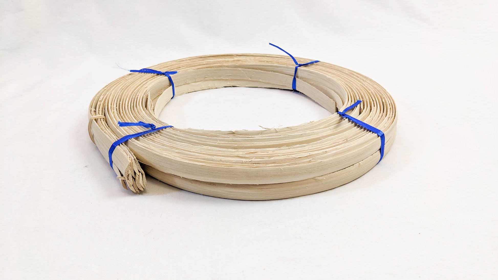 Flat-oval reed 1/2" - 1 Pound Coil - Textile Indie
