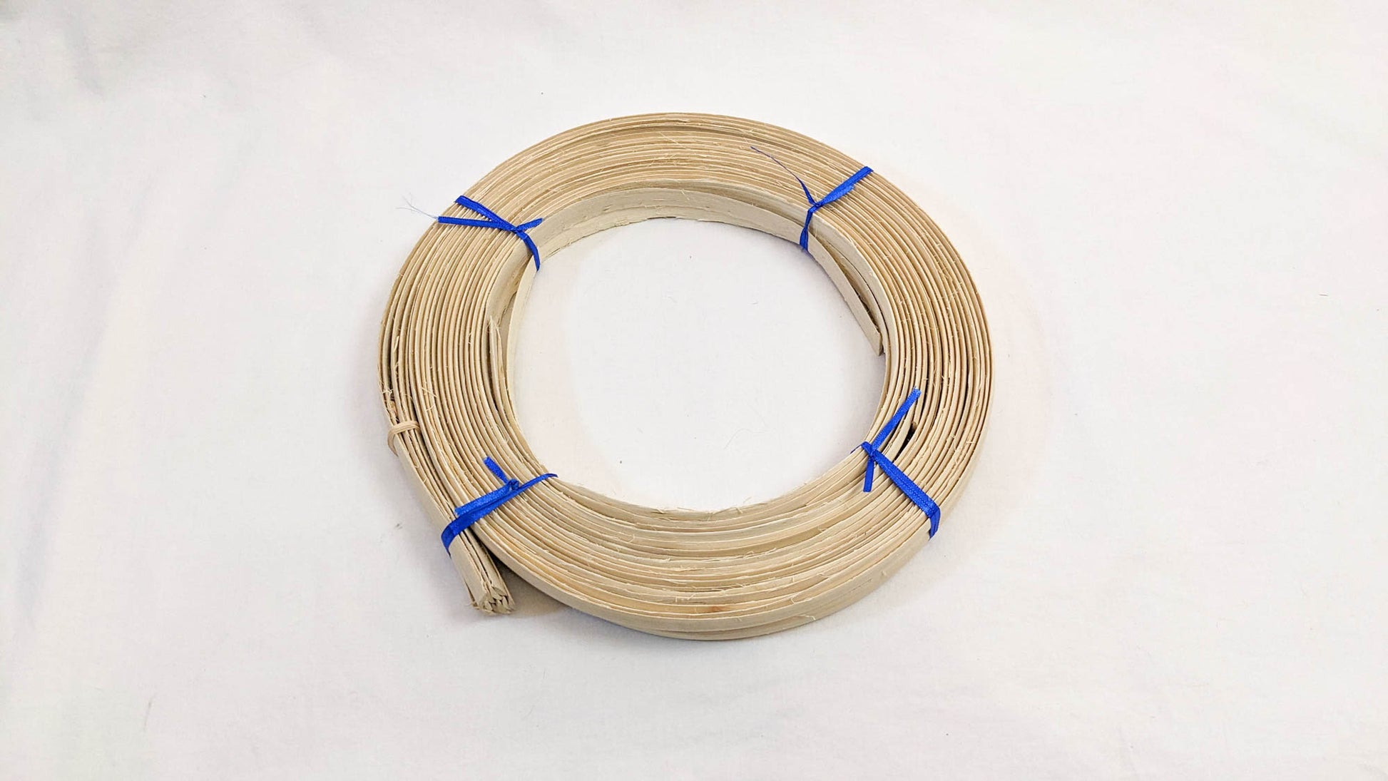 Flat-oval reed 1/2" - 1 Pound Coil - Textile Indie