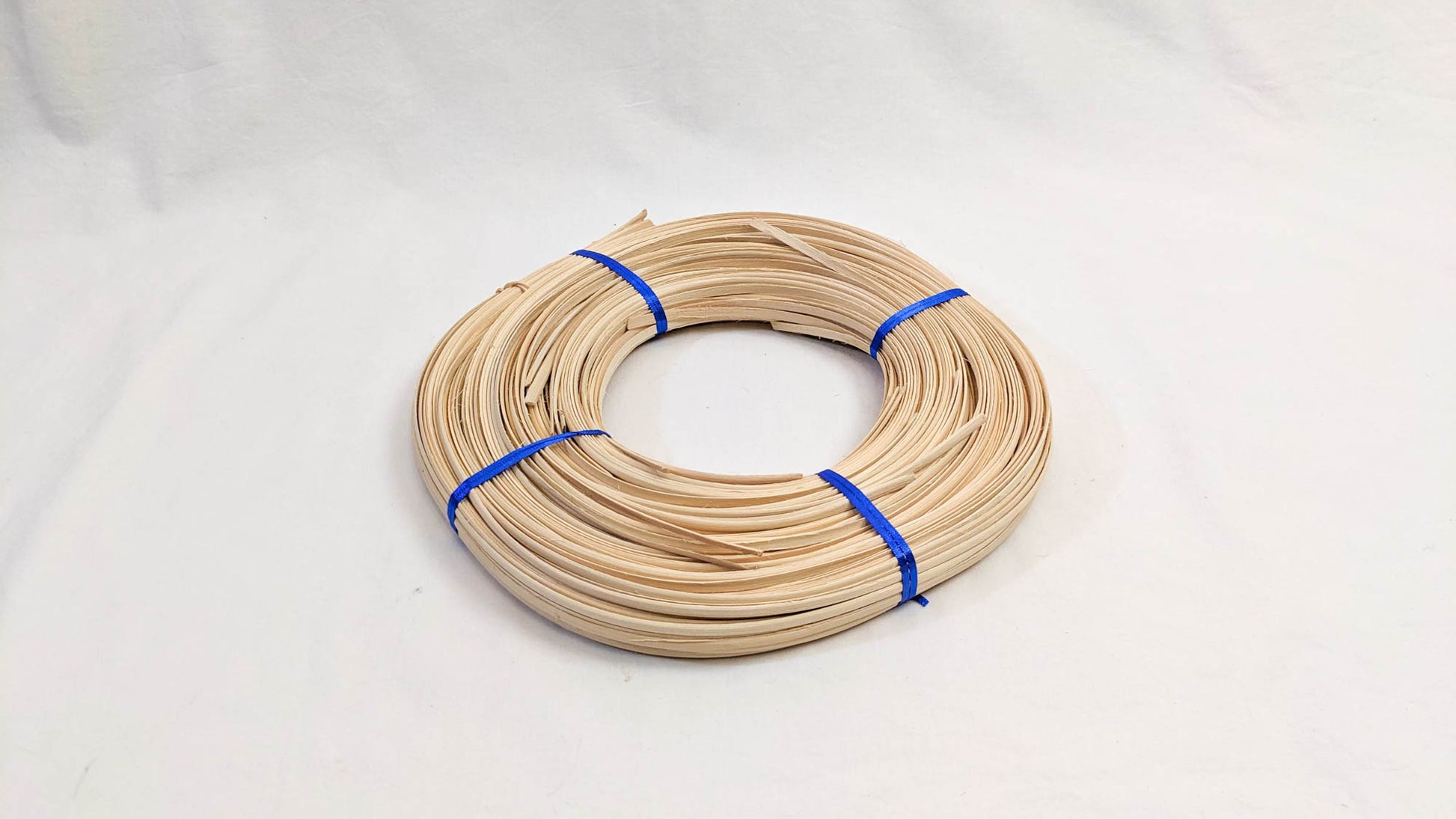 Flat-oval reed 1/4" - 1 Pound Coil - Textile Indie