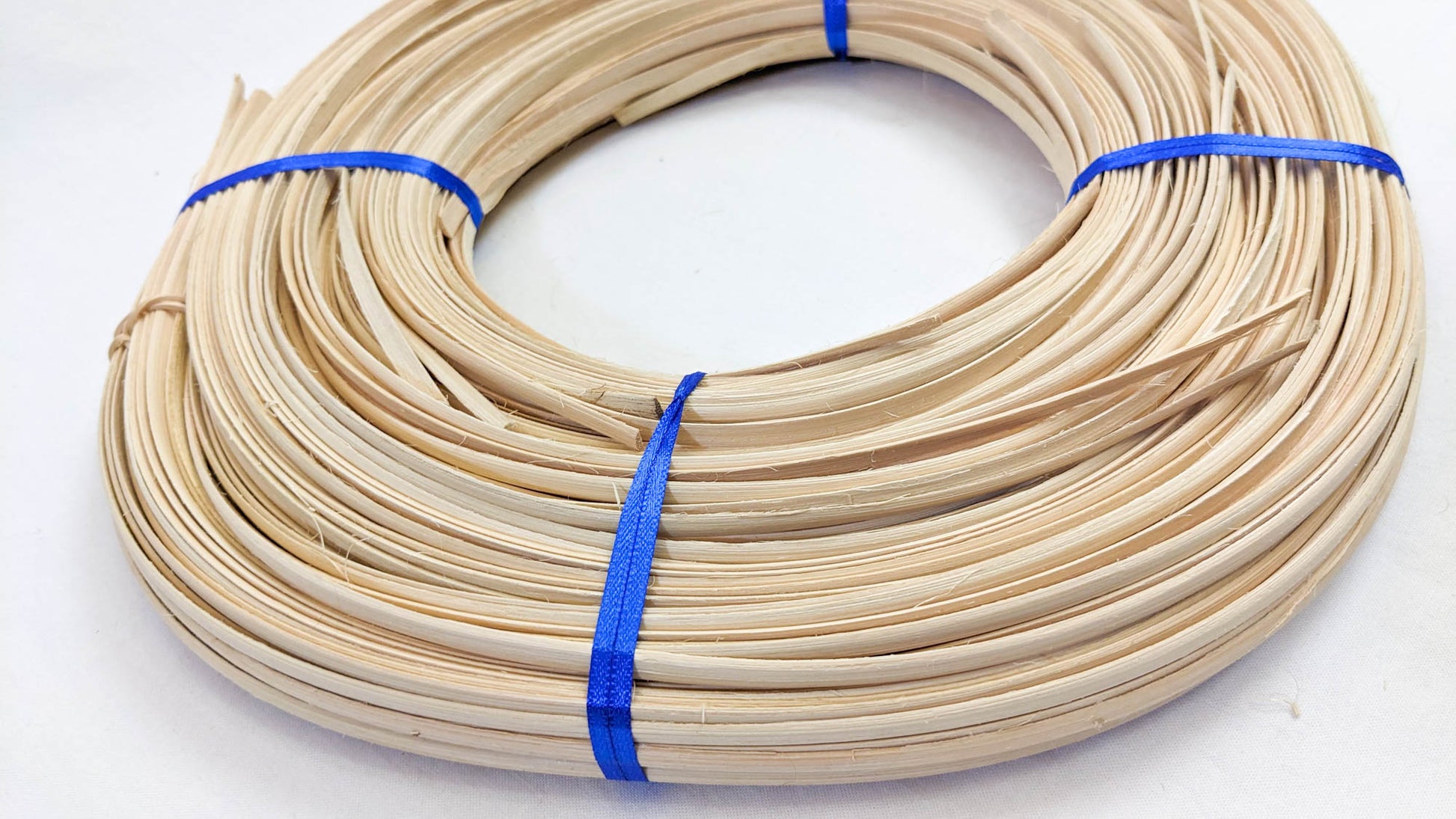 Flat-oval reed 1/4" - 1 Pound Coil - Textile Indie