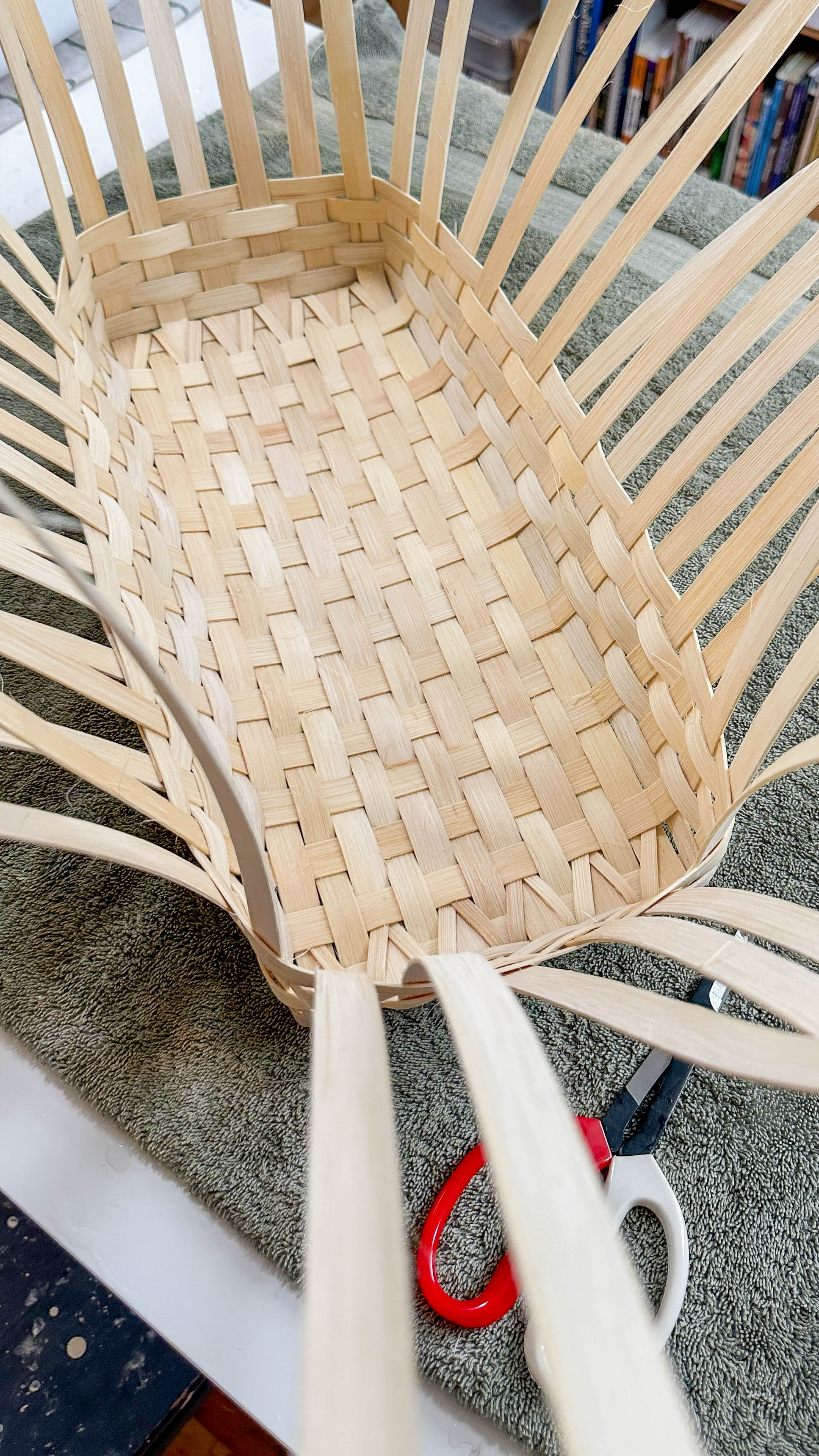 Load video: The randed tote in the weaving process.